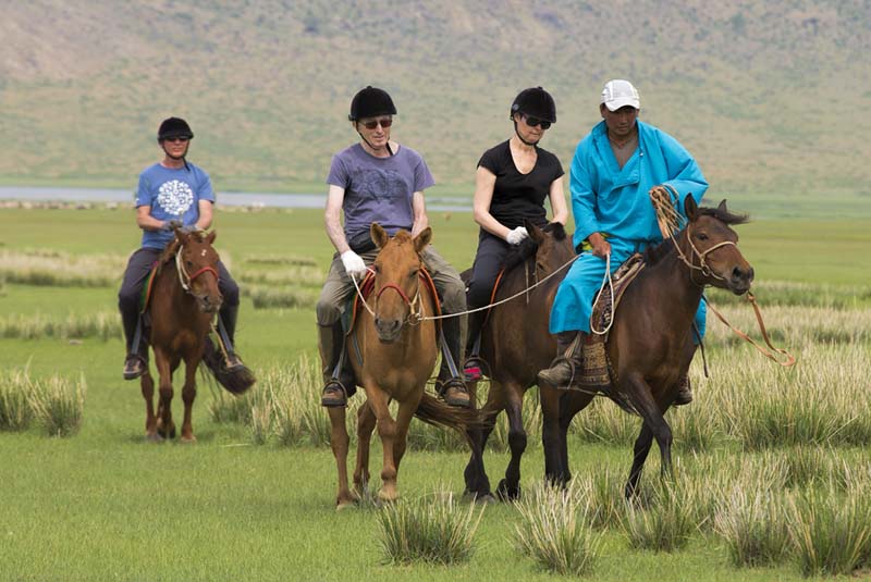 riding tours mongolia